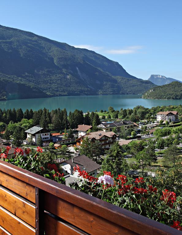 Residence Villa Erica Molveno Bagian luar foto