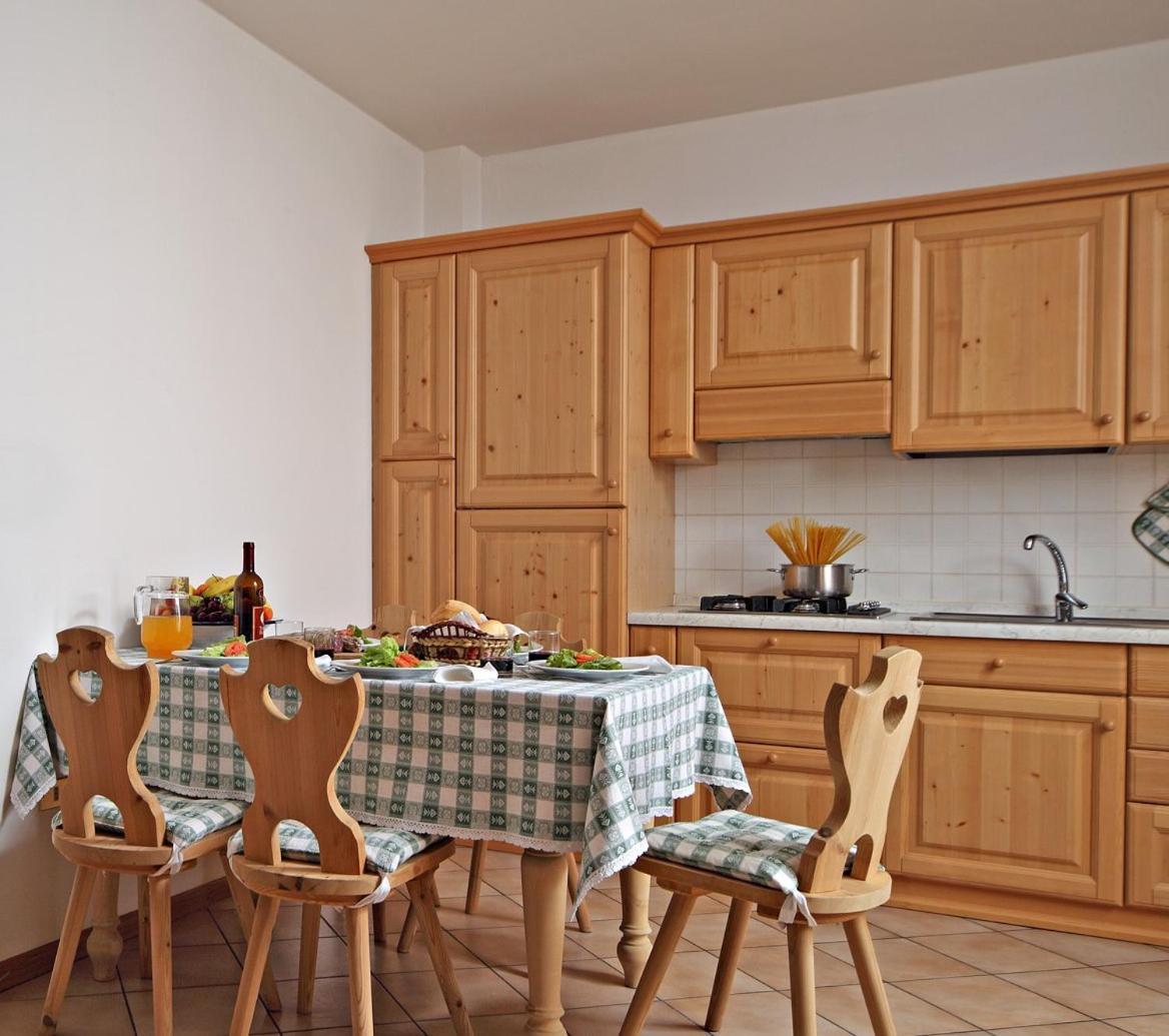 Residence Villa Erica Molveno Bagian luar foto