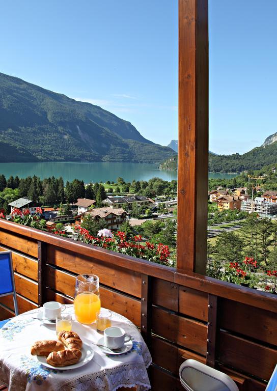 Residence Villa Erica Molveno Bagian luar foto